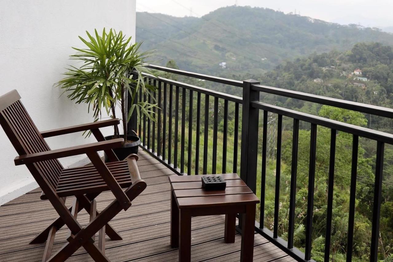 Riverbank Resort Gampola Extérieur photo