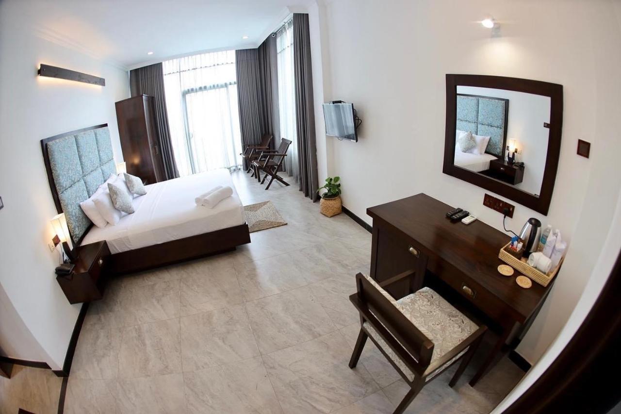 Riverbank Resort Gampola Extérieur photo