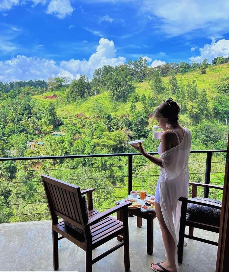 Riverbank Resort Gampola Extérieur photo